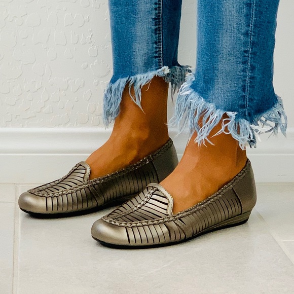 NIB Bronze Leather Woven Moccasin Loafer - Picture 5 of 7